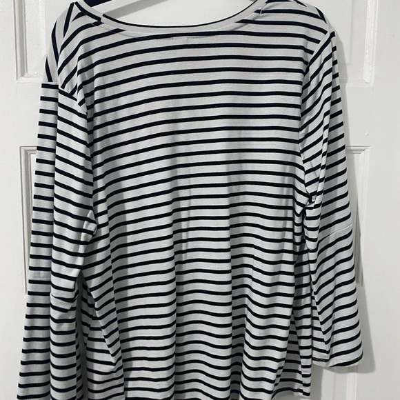 Super soft bell sleeve striped shirt - Picture 2 of 3